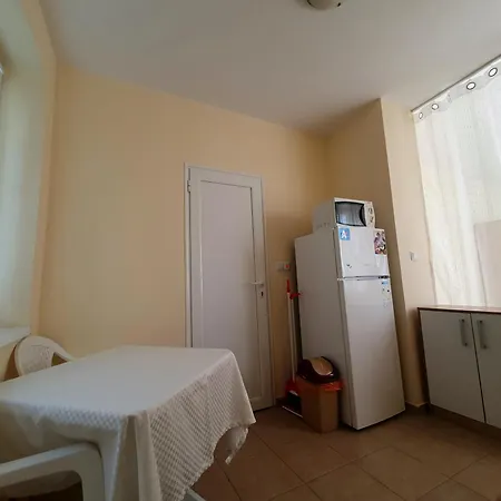 Viriks Han/Misafirhane 3*